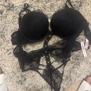 Victoria’s Secret size L Black Lace Lingerie Set